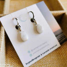 Load image into Gallery viewer, Moonstone Drop Earrings