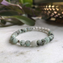 Load image into Gallery viewer, Kiwi Jasper Essential Oil Diffuser Bracelet