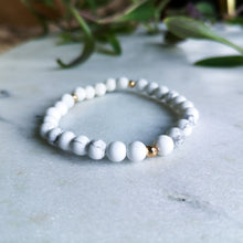 Load image into Gallery viewer, Howlite Essential Oil Diffuser Bracelet