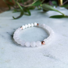Load image into Gallery viewer, Rose Quartz Essential Oil Diffuser Bracelet