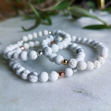 Load image into Gallery viewer, Howlite Essential Oil Diffuser Bracelet