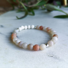 Load image into Gallery viewer, Peach Druzy Essential Oil Diffuser Bracelet